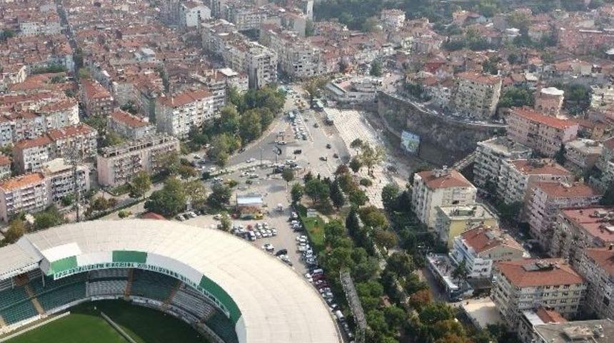 T&uuml;rkiye&rsquo;de Kamu Hizmetlerinden En Memnun İl Bursa