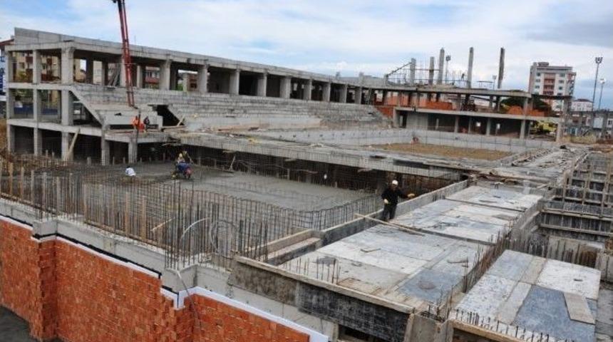 Olimpik Y&uuml;zme Havuzu Hızla Y&uuml;kseliyor