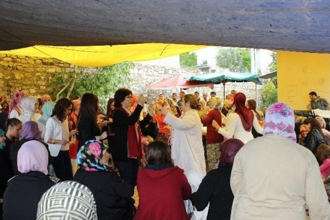 Medetli K&ouml;y&uuml;nde Hıdrellez Şenliği