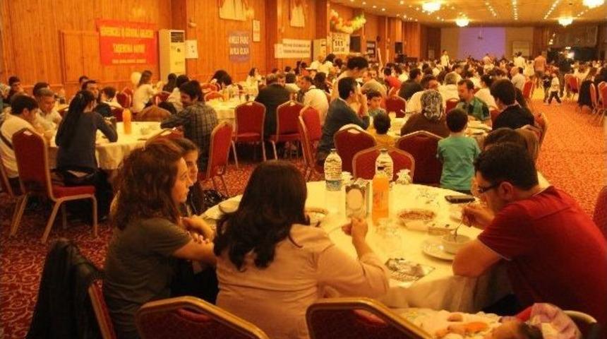 Sağlık&ccedil;ılar Gecede Buluştu