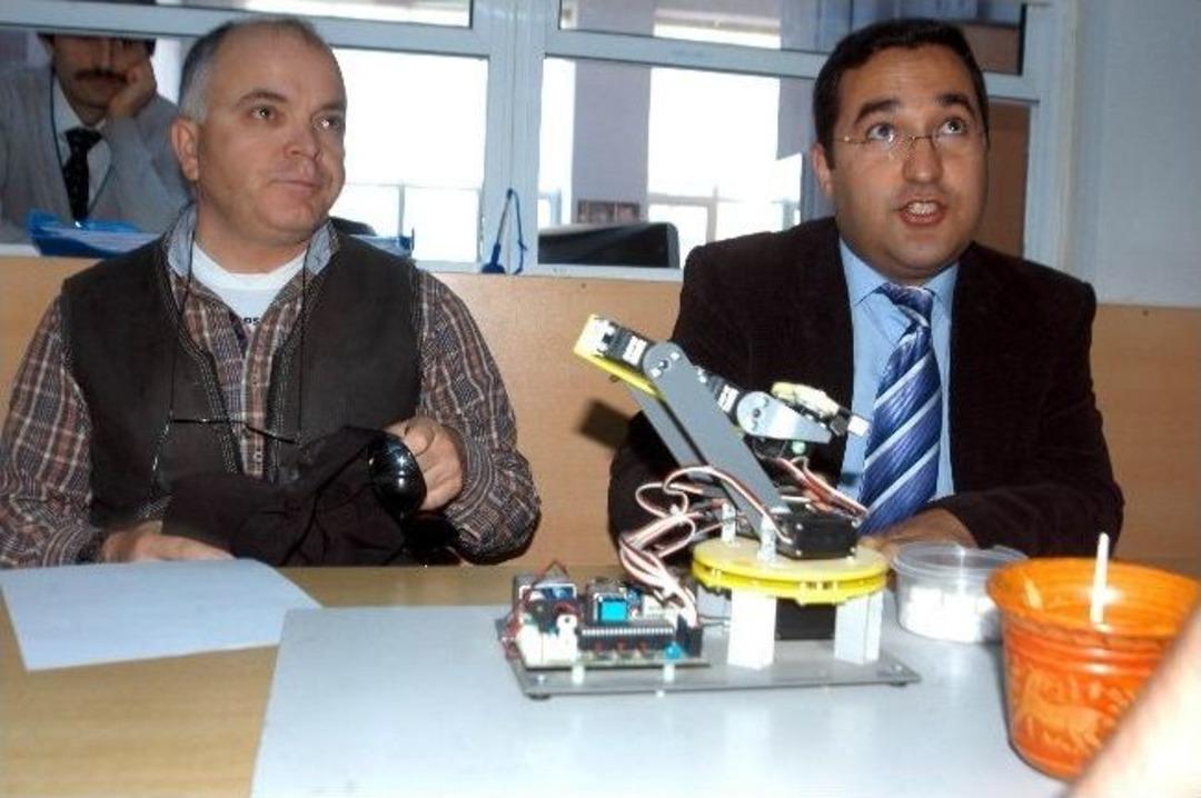 Sumo G&uuml;reş&ccedil;isi Robotlar