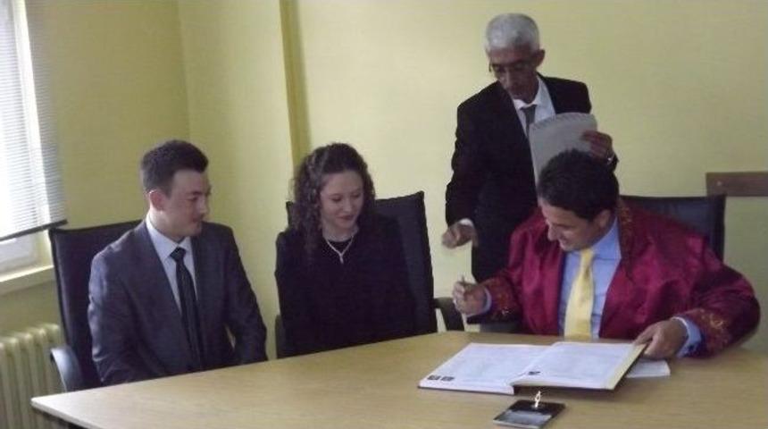 Başkan Olarak İlk Nikahı Kıydı