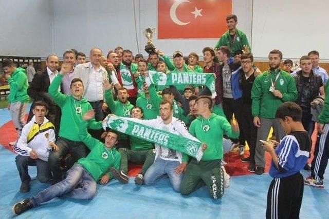 Kayseri Şekerspor Güreş Takımı Süper Lig'e Yükseldi