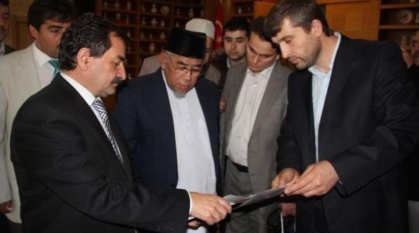 Malezyalı Ve Hindistanlı Akademisyenler K&uuml;tahya'da