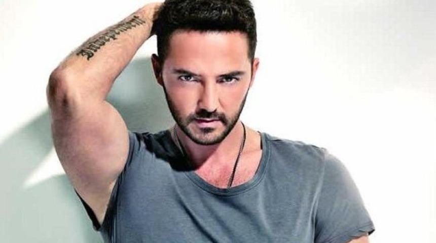 G&ouml;khan &Ouml;zen Hayranlarıyla Piazza&rsquo;da Buluşuyor