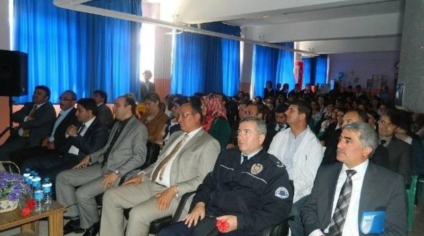 Seyitgazi Anadolu Meslek Lisesi'nde 'hemşireler G&uuml;n&uuml;' Kutlaması