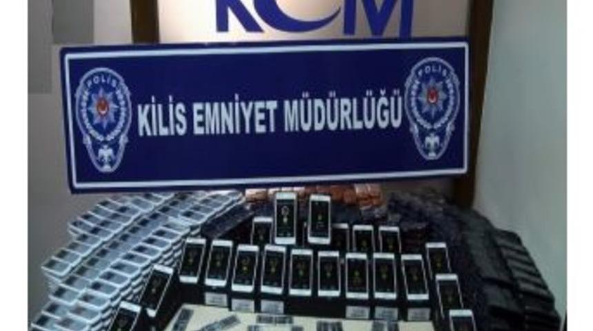 483 Adet Ka&ccedil;ak Telefon Ele Ge&ccedil;irildi