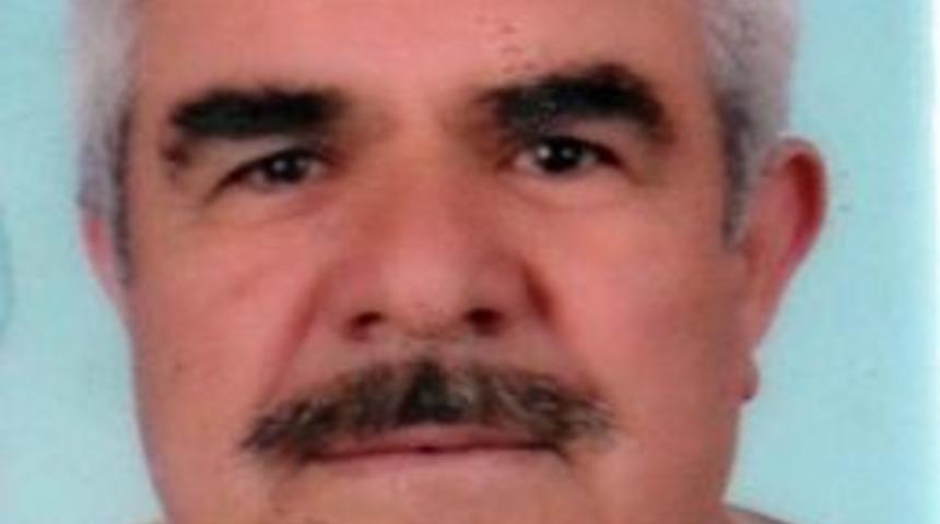 Balyozla Yıkmak İstediği Duvarın Altında Kaldı