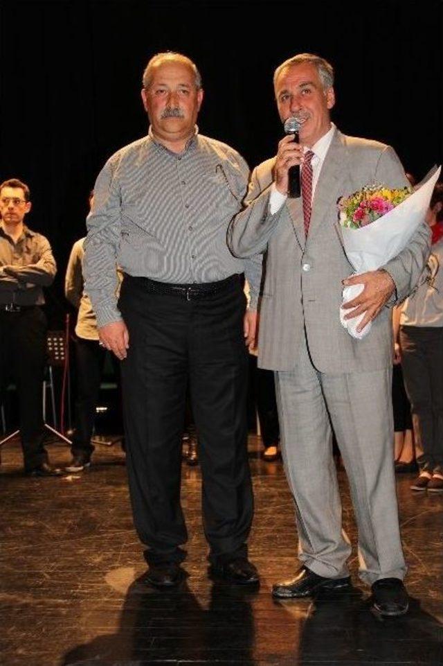 Yunus Emre’ye Yakışan Oratoryo Gösterisi 1