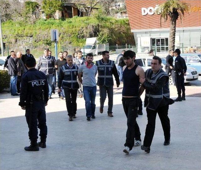 Silahlı Saldırganlar Hakim Karşısında 2