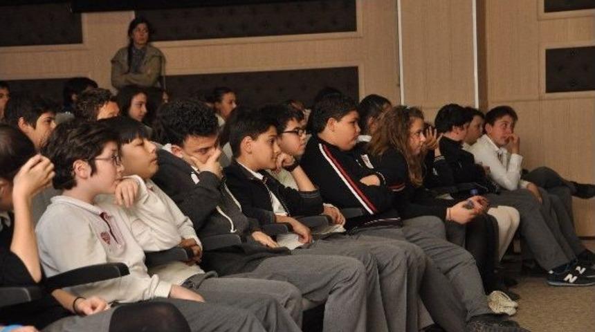&Ouml;ğrencilere ''kalbimi Seviyorum, Kalbimi Koruyorum'' Konulu Konferans