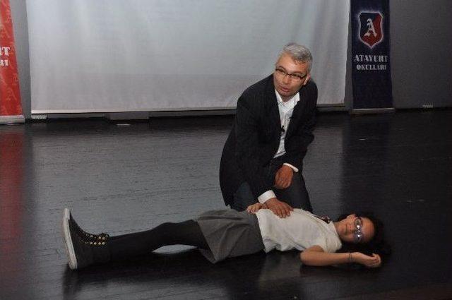 &Ouml;ğrencilere   kalbimi Seviyorum, Kalbimi Koruyorum   Konulu Konferans 1