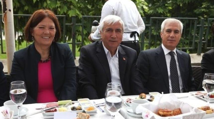 Nil&uuml;fer Kent Konseyi Yeni D&ouml;nem Politikalarını Belirledi