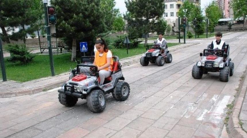 Trafik Haftasında Trafik Parkına Yoğun İlgi