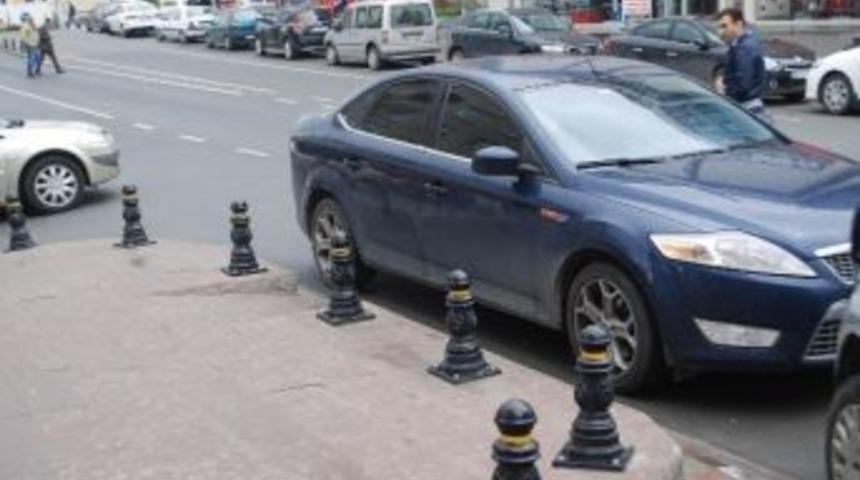 Engellilere Engel Oluyorlar