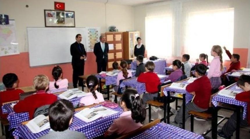 Osmaneli Belediye Başkanı Şahin'dan Balaban İlkokuluna S&uuml;rpriz Ziyaret