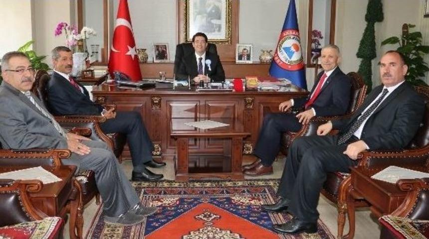 Aksaray Sgk M&uuml;d&uuml;r&uuml; &Ccedil;alışkan'dan Başkan Yazgı'ya Ziyaret