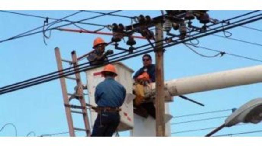 İzmir'in 9 İl&ccedil;esi'nde Elektrik Kesintisi