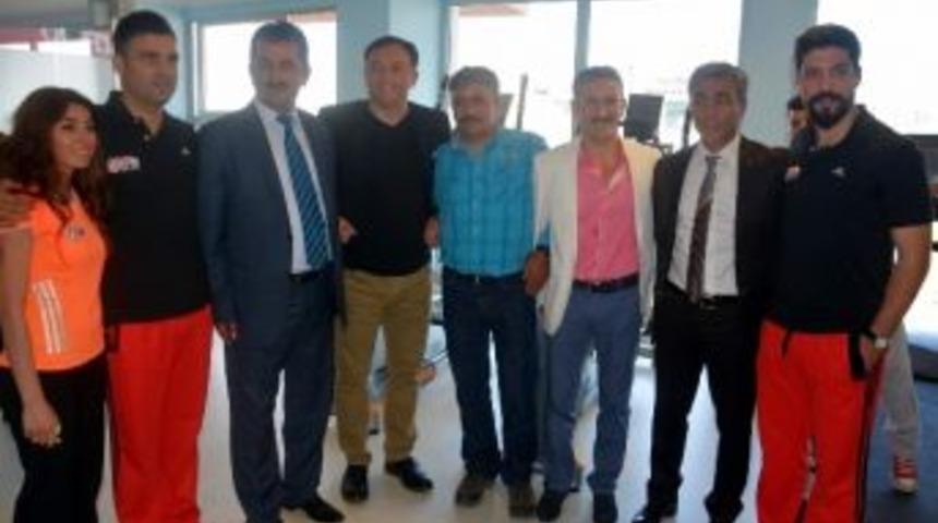 Hami Mandıralı Spor Salona A&ccedil;tı