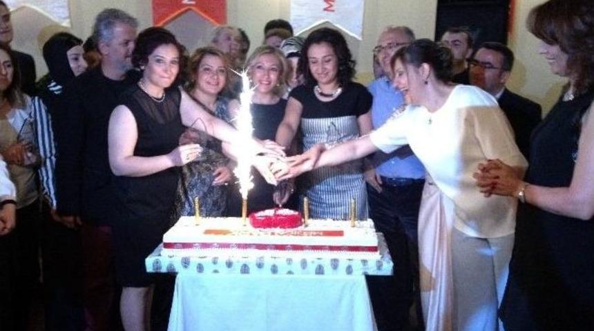 Medical Park Hemşirelerini Unutmadı