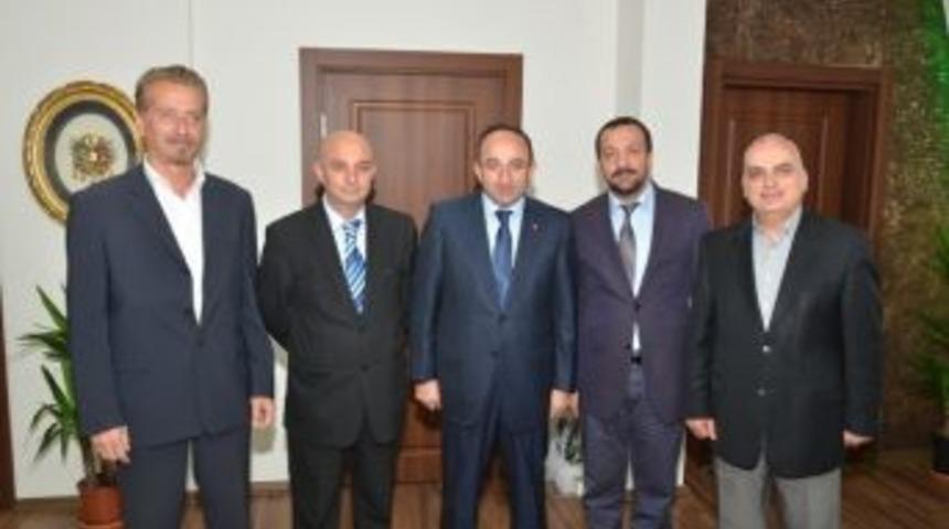 Kartepe Belediye Başkanı &Uuml;z&uuml;lmez, Tursab&rsquo;ı Ağırladı