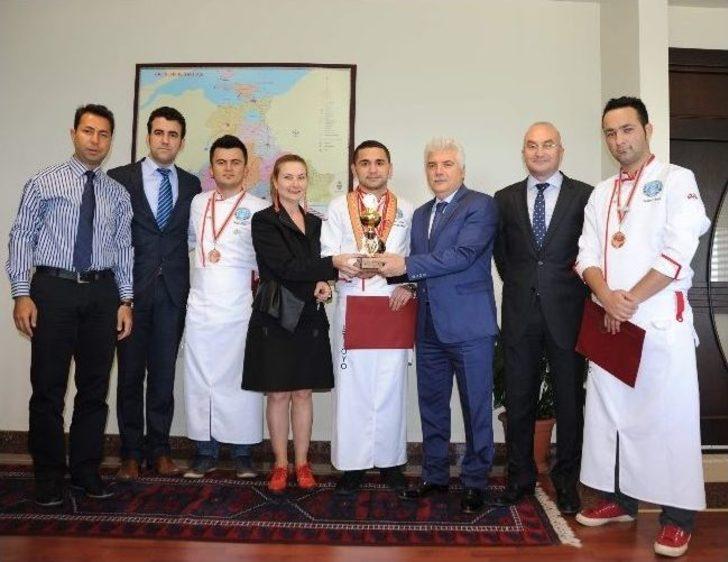 Baü'lü Aşçılar Uluslararası Yarışmada Ödül Kazandı