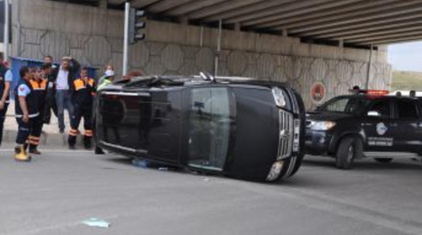 Işık İhlali Kazaya Neden Oldu 2 Yaralı