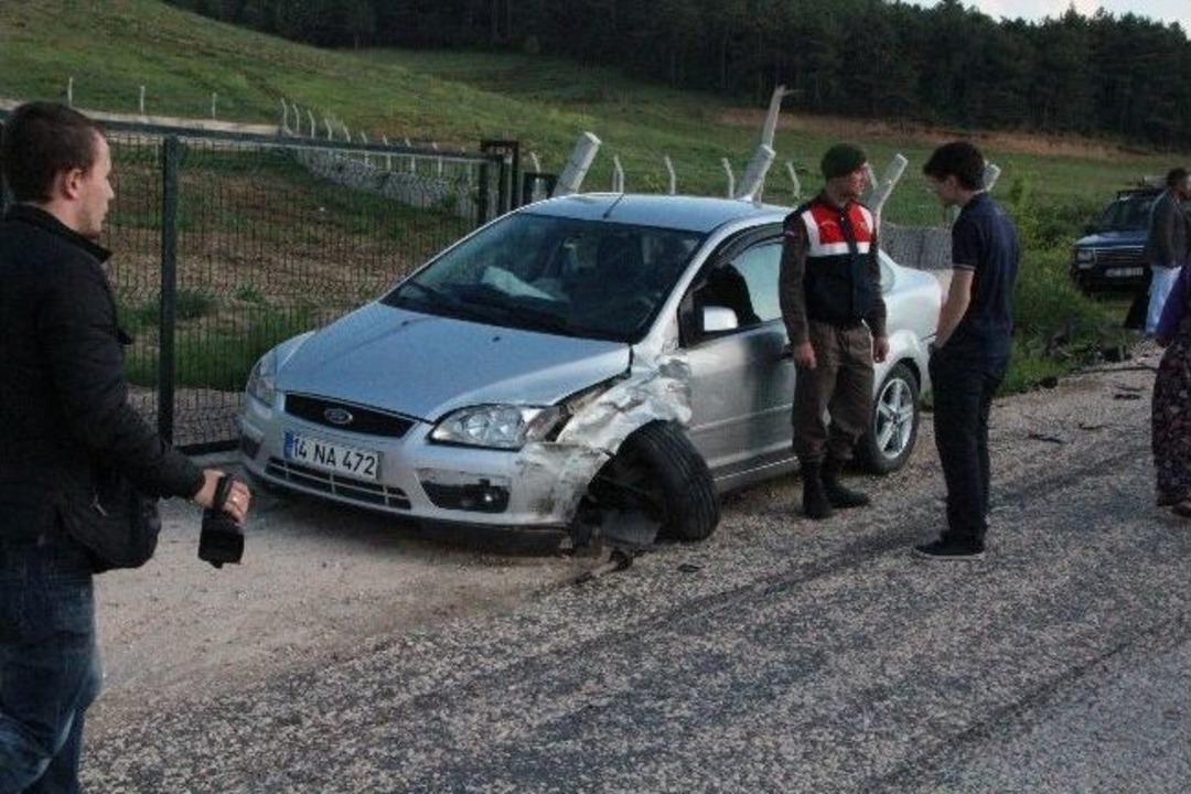 Bilecik&rsquo;de Trafik Kazası, 3 Kişi Yaralandı