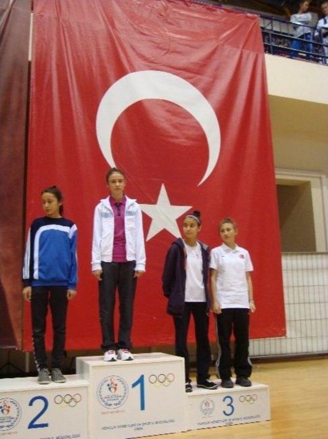 Osmanelili &Ouml;ğrencilerin Tekvando Başarısı 1