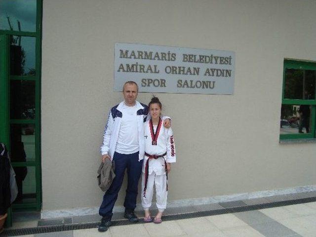 Osmanelili &Ouml;ğrencilerin Tekvando Başarısı 3