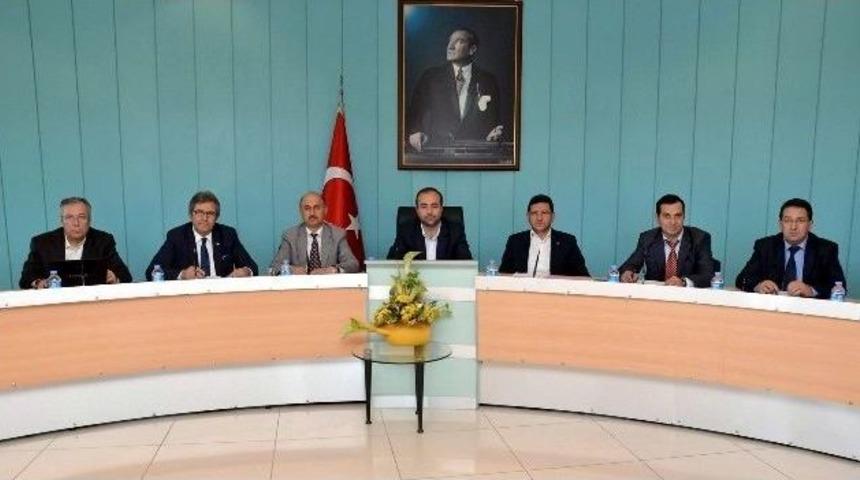 Balıkesir B&uuml;y&uuml;kşehir Plan Ve B&uuml;t&ccedil;e Komisyonu Toplandı