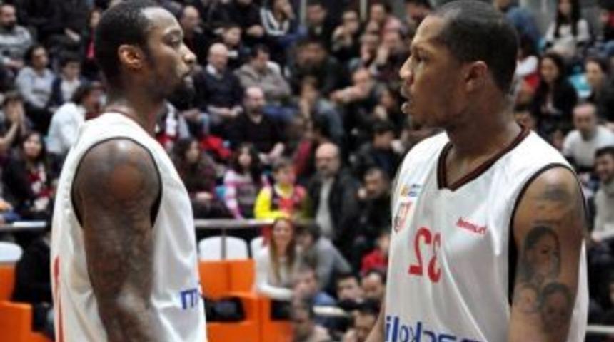 Bbl&rsquo;nin Liderleri Arasında, Uşak Sportif'ten İki Oyuncu Yer Aldı