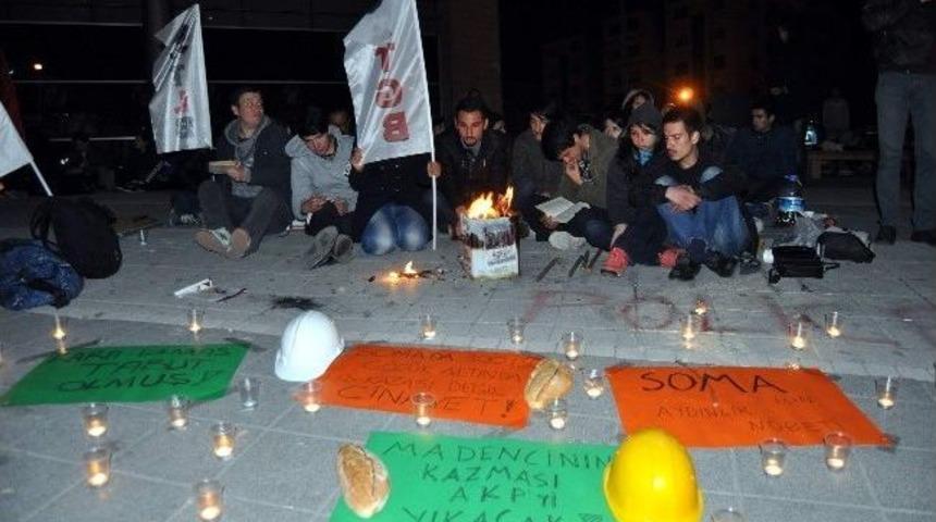 Soma&rsquo;da &Ouml;lenler İ&ccedil;in &ldquo;aydınlık N&ouml;beti&rdquo; Başlattılar