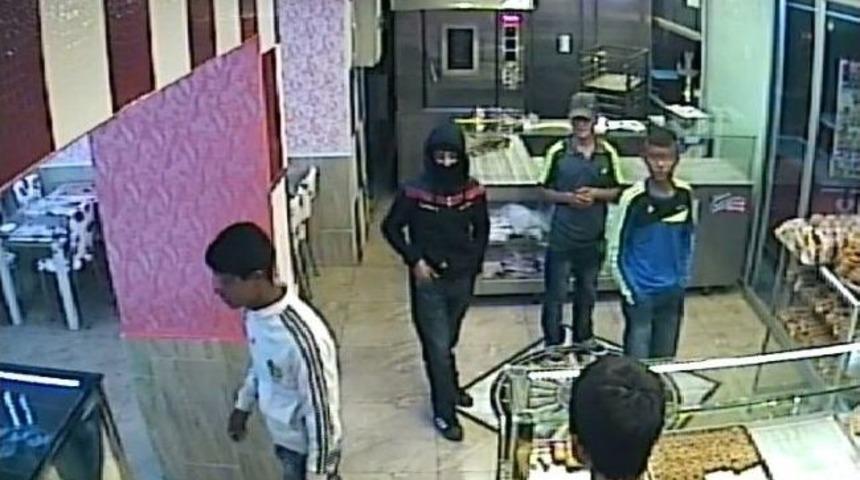 4 &Ccedil;ocuk Gasp&ccedil;ı Tutuklandı