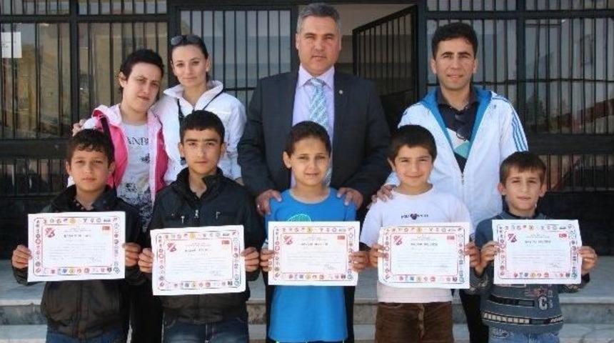 Minderin Gen&ccedil; Aslanlarına Okullarından B&uuml;y&uuml;k Destek