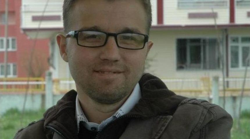 28 Yaşında &Ouml;len Ak Parti &Ccedil;erkezk&ouml;y Gen&ccedil;lik Kolları Başkan Yardımcısı &Ouml;zer &Ouml;ğe, G&ouml;zyaşları Arasında Toprağa Verildi