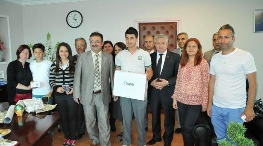 Vergiyi &Ccedil;izdiler, &Ouml;d&uuml;l&uuml; Kaptılar