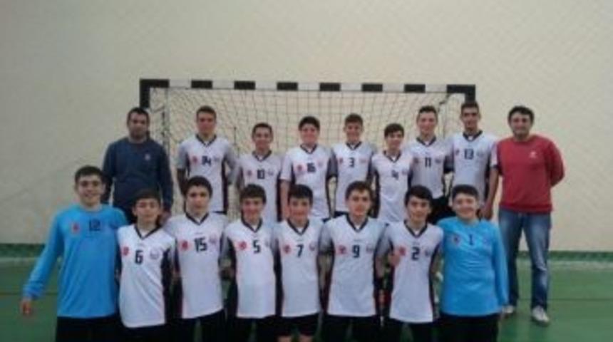 Rize Hentbol Grup M&uuml;sabakalarına Adını Yazdı