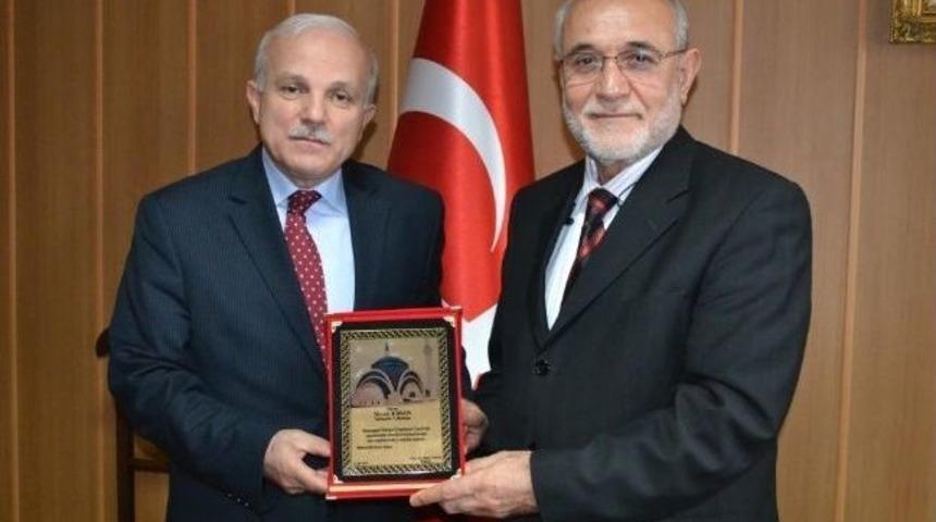 İlahiyat Uygulama Camii Derneği'nden İl M&uuml;ft&uuml;s&uuml; Ersoy'a Ziyaret