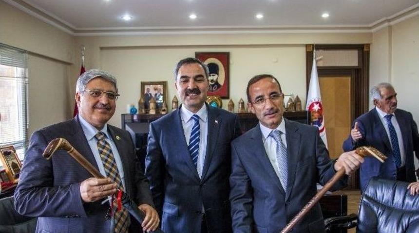 Ak Partili Vekillerden Başkan &Ccedil;oban&rsquo;a Ziyaret