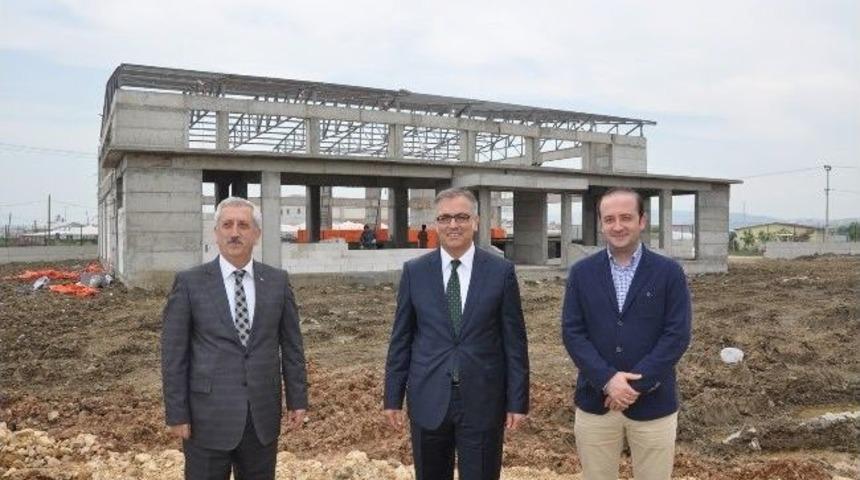 Ahıskalı Hayırseverin Yaptırdığı Okul Ve Spor Salonunda Sona Gelindi