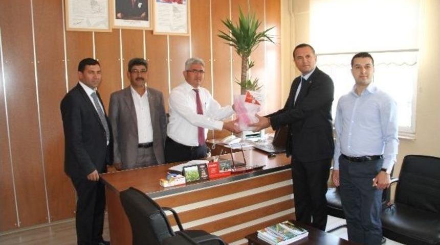 K&ouml;pr&uuml;başı Milli Eğitim M&uuml;d&uuml;rl&uuml;ğ&uuml;'ne Mustafa Kanmaz Atandı