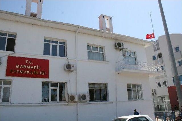Marmaris’te Bayraklar Yarıya İndirildi 2