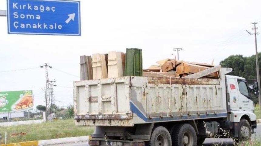 Tabutlar Soma&rsquo;ya Taşınıyor