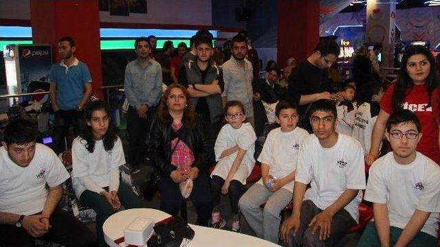 Samsun Piazza'da Bowling Şenliği