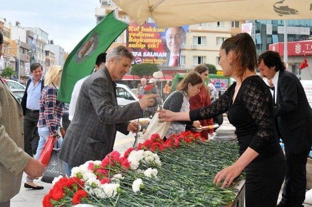 Çiftçilerden Çiçekli Ayranlı Kutlama