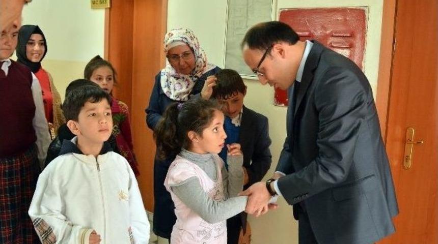 &Ouml;ğrenciler Kaymakam Aksoy'u Ziyaret Etti