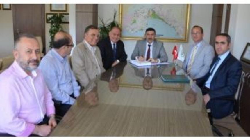 Finike Kapı&ccedil;ay G&ouml;leti&rsquo;nin S&ouml;zleşmesi İmzalandı
