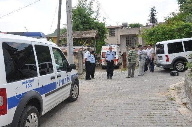 İnşaat İş&ccedil;isi &Ccedil;alıştığı Evin &Ccedil;atı Katında &Ouml;l&uuml; Bulundu 2