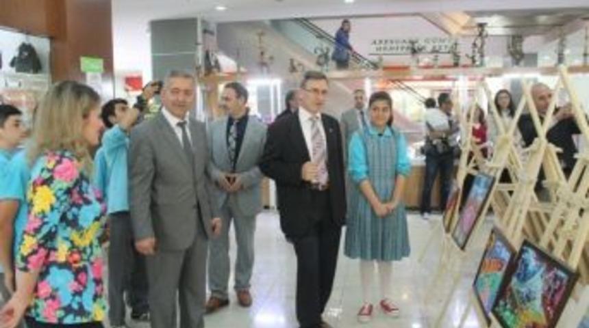 &Ouml;ğrencilerden Resim Sergisi